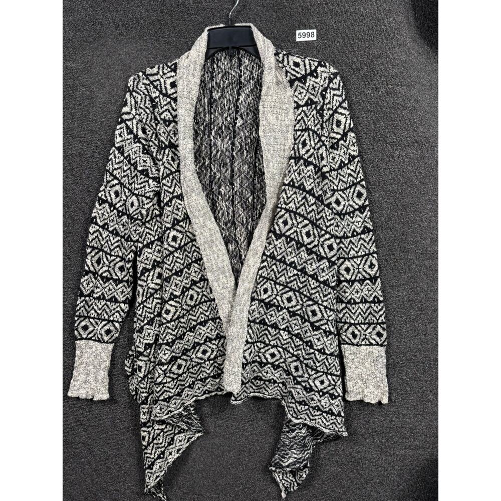 BKE Buckle Sweater Womens Size L Shrug Open Front Black Grey Hi Low Long Sleeve